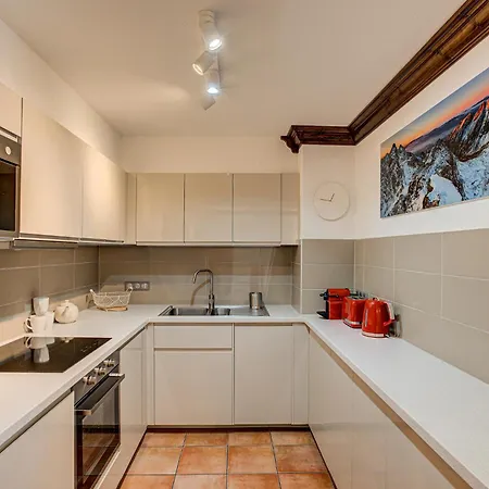 Appartement Kitson, Alpes Agency, Chamonix, Sleeps 6 Chamonix