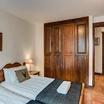 Apartment Kitson, Alpes Agency, Chamonix, Sleeps 6 Апартаменты