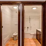 Apartment Kitson, Alpes Agency, Chamonix, Sleeps 6 Шамони