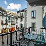 Apartment Kitson, Alpes Agency, Chamonix, Sleeps 6 * Шамони
